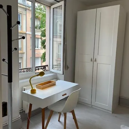 Lumiere Secrete Centre Parking Tram Apartment *