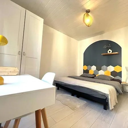 Lumiere Secrete Centre Parking Tram Apartment *